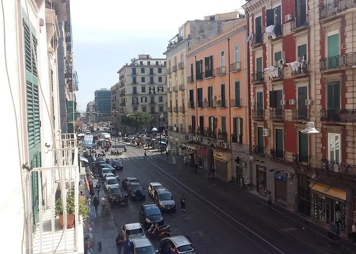 לינה וארוחת בוקר Thousand Colors 4*