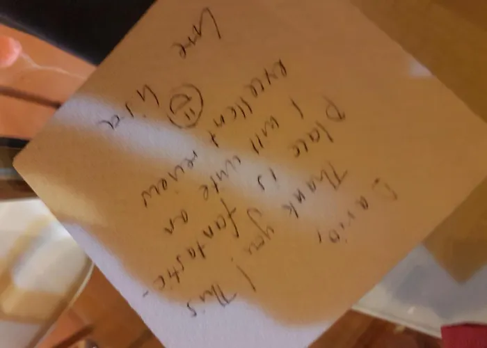 Thousand Colors לינה וארוחת בוקר