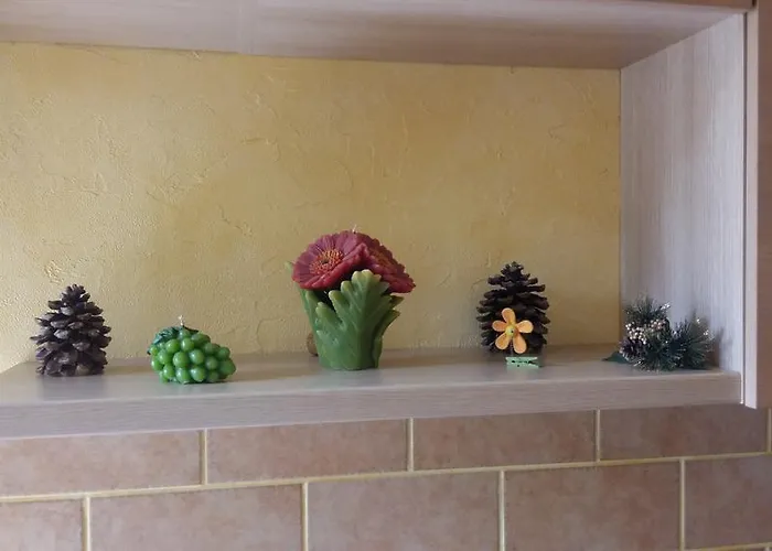 Thousand Colors نابولي