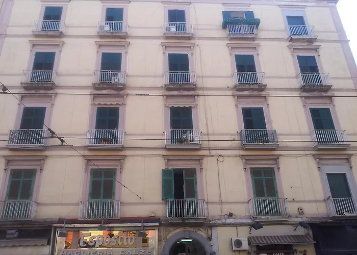 Thousand Colors نابولي